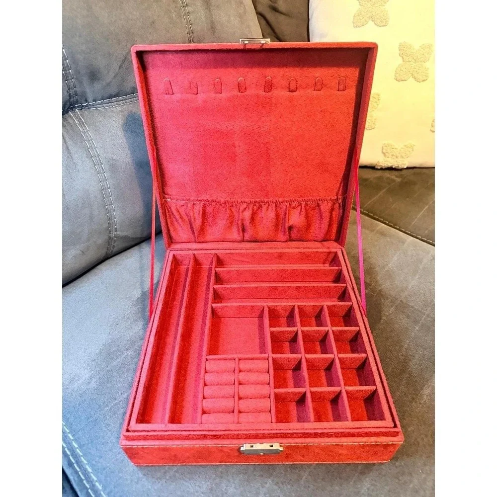 Vintage Red Velvet Jewelry Box with Key! in Fantastic Condition 10x10in Case